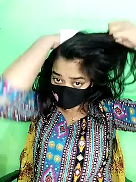 Snapshot of Tapur- chatting on 02-26-25, 04:24 Tapur- online show from 02-26-25, 04:24