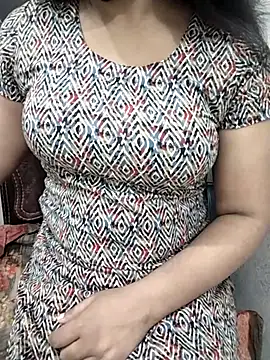 Snapshot of Tapur- chatting on 09-26-25, 04:22 Tapur- online show from 09-26-25, 04:22