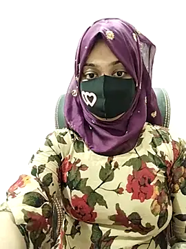 Snapshot of Tapur- chatting on 10-05-25, 03:32 Tapur- online show from 10-05-25, 03:32