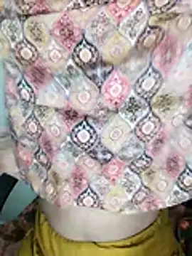 Snapshot of Tapur- chatting on 10-22-25, 04:51 Tapur- online show from 10-22-25, 04:51