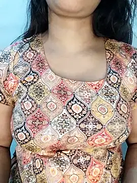 Snapshot of Tapur- chatting on 10-27-25, 02:32 Tapur- online show from 10-27-25, 02:32