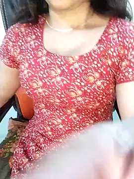 Snapshot of Tapur- chatting on 12-04-25, 02:37 Tapur- online show from 12-04-25, 02:37