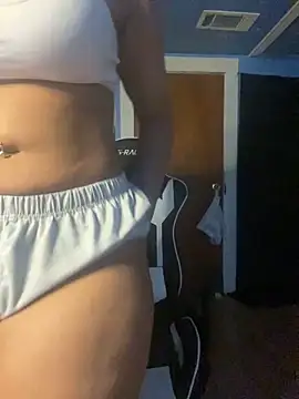 Snapshot of y0urlilgf chatting on 01-05-25, 10:08 y0urlilgf online show from 01-05-25, 10:08