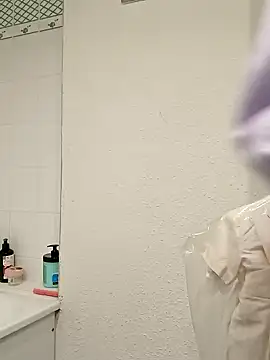 Snapshot of docepetit_0120 chatting on 01-21-25, 06:55 docepetit 0120 online show from 01-21-25, 06:55