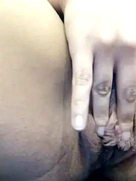 Snapshot of docepetit_0120 chatting on 01-21-25, 10:51 docepetit 0120 online show from 01-21-25, 10:51