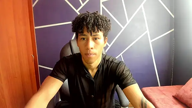 Pendragon1224 online show from 01-11-25, 01:53