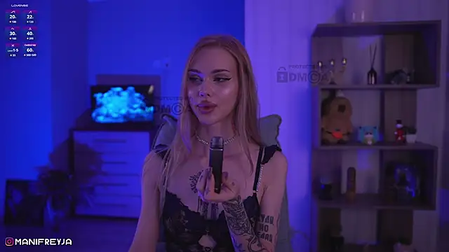 ManiFreyja online show from 12-13-24, 01:15