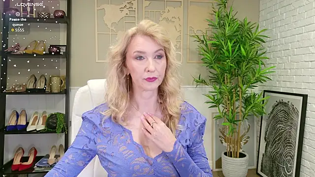 LadyLeea online show from 05-25-26, 05:02