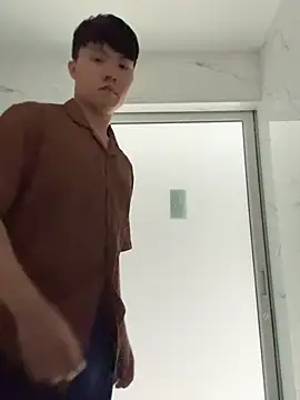 Snapshot of thehornyboyz chatting on 01-11-26, 09:14 thehornyboyz online show from 01-11-26, 09:14