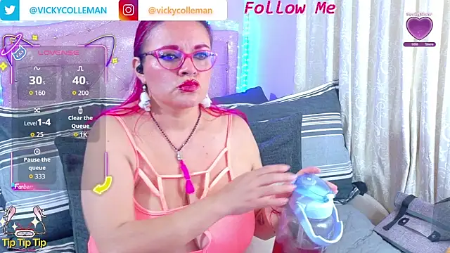 VickyColleman online show from 10-23-25, 07:12