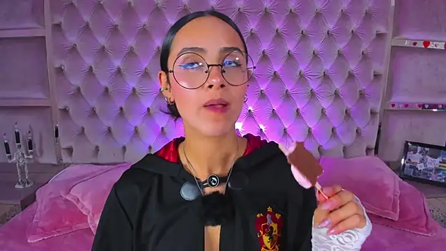 Harii 02 online show from 10-21-25, 07:58