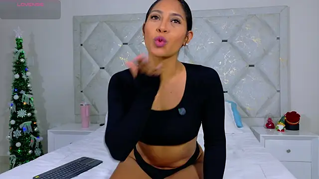 Anna risse online show from 12-05-25, 05:38