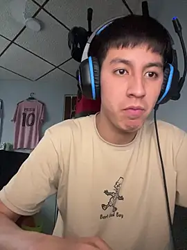 Snapshot of Stiven_017 chatting on 01-11-26, 10:37 Stiven 017 online show from 01-11-26, 10:37