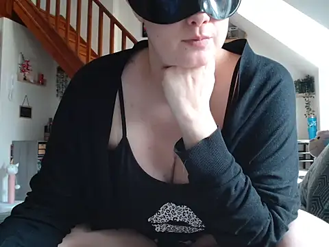 Lauzo21 online show from 06-11-26, 05:38