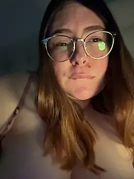 Snapshot of yourcutesarah chatting on 05-01-26, 06:07 yourcutesarah online show from 05-01-26, 06:07