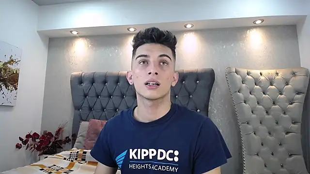 Snapshot of MrWilliseo chatting on 01-22-25, 07:56 MrWilliseo online show from 01-22-25, 07:56