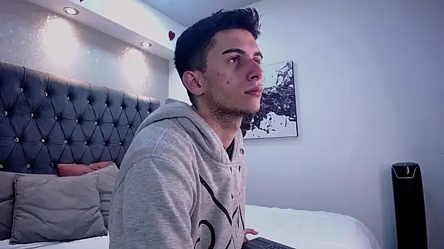 Snapshot of MrWilliseo chatting on 03-05-25, 07:38 MrWilliseo online show from 03-05-25, 07:38