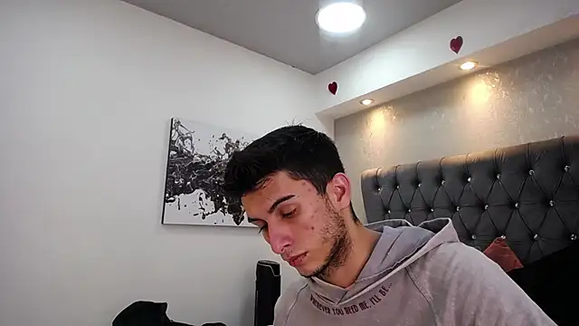 Snapshot of MrWilliseo chatting on 03-18-25, 08:15 MrWilliseo online show from 03-18-25, 08:15