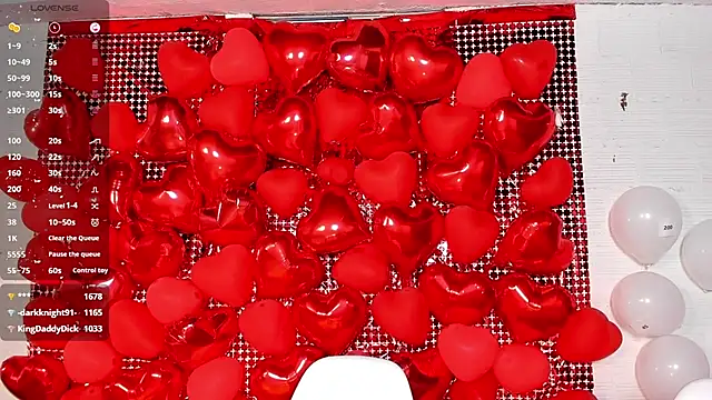 Crystal Dluna online show from 02-14-25, 10:47