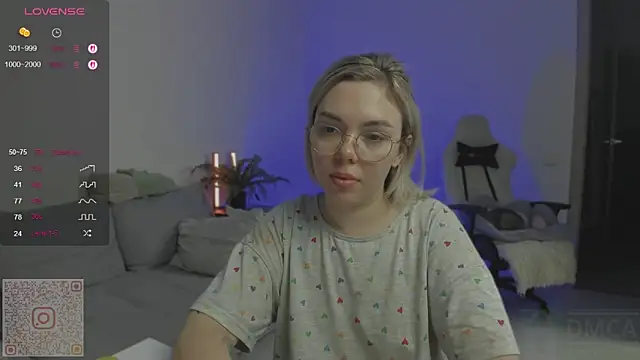 whoa-hoa-hoa-hoa-hoa online show from 09-25-25, 04:11