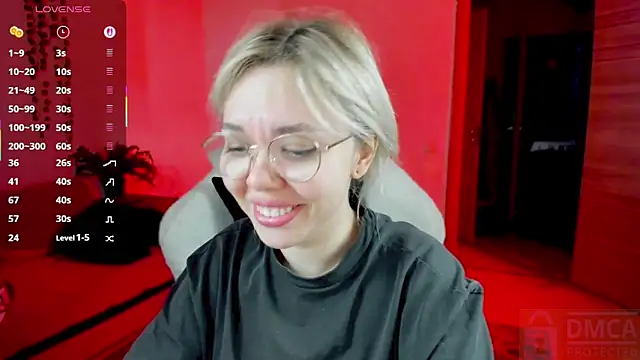 whoa-hoa-hoa-hoa-hoa online show from 10-21-25, 10:38