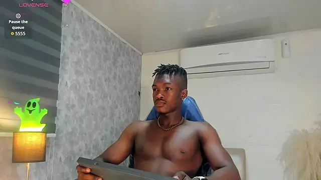 KENDER21  online show from 12-17-25, 08:37