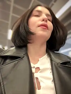 meow girl online show from 12-23-24, 12:52