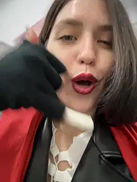 meow girl online show from 12-30-24, 10:10