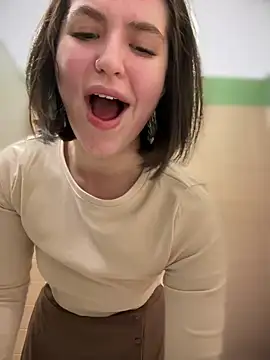 meow girl online show from 01-11-25, 10:08