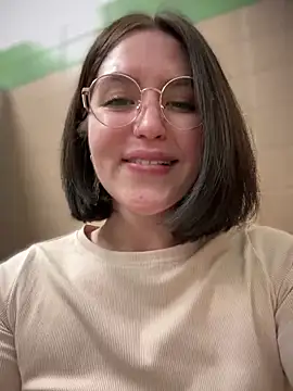 meow girl online show from 01-11-25, 01:11