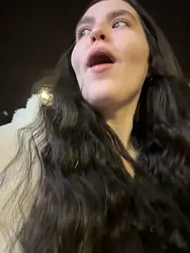 meow girl online show from 01-31-25, 05:42