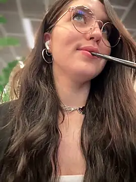 meow girl online show from 09-18-25, 12:07