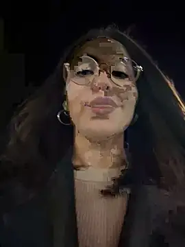 meow girl online show from 11-22-25, 04:50