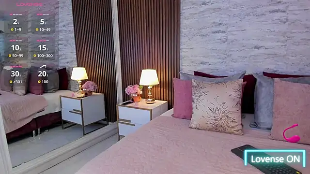 Snapshot of MadisonHunter2024 chatting on 11-10-25, 07:46 MadisonHunter2024 online show from 11-10-25, 07:46