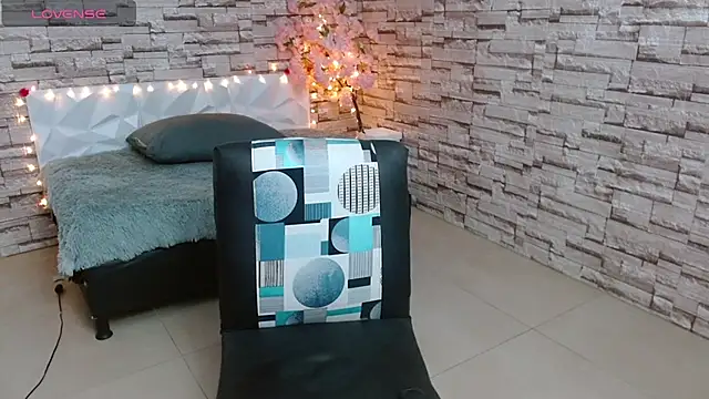 Vanse lust online show from 03-21-25, 01:34