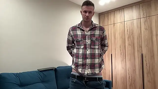 cute mark online show from 04-18-26, 07:58