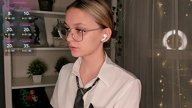 Snapshot of ms_elizabethqueen chatting on 02-02-25, 03:17 ms elizabethqueen online show from 02-02-25, 03:17