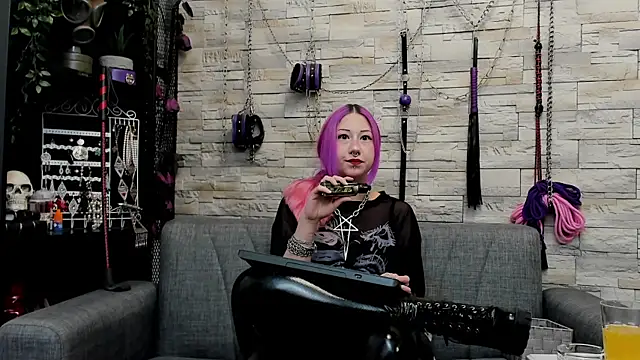 CruelMistress online show from 05-25-26, 01:33