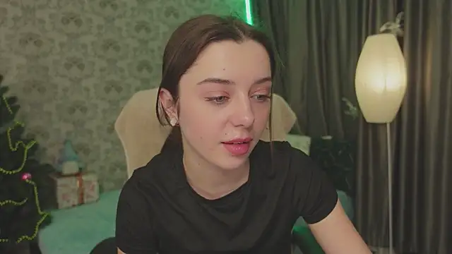 DinaCandy online show from 12-25-24, 02:13