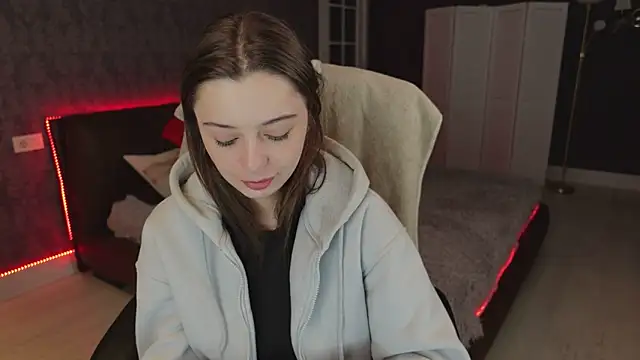 DinaCandy online show from 03-13-25, 03:06