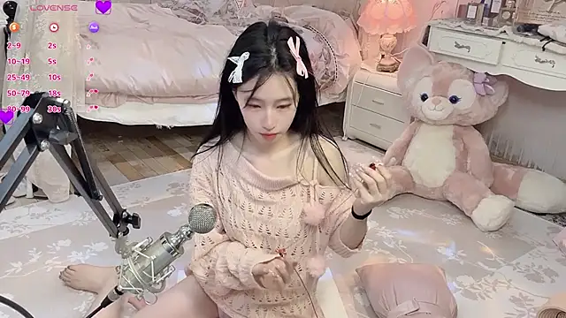 JennieKim RoseannePark online show from 12-27-24, 01:18