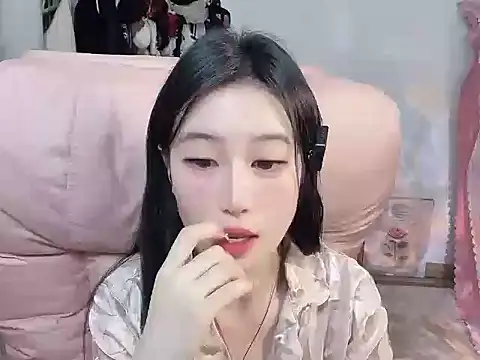 JennieKim RoseannePark online show from 01-20-25, 08:50