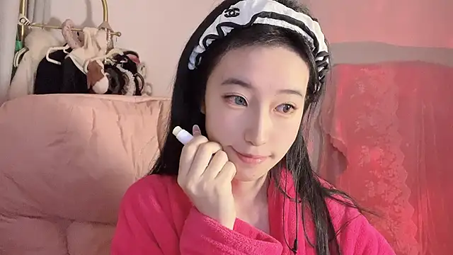 JennieKim RoseannePark online show from 02-23-25, 02:46