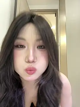 xyebobs online show from 04-18-26, 03:38