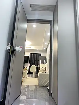 xyebobs online show from 04-19-26, 03:44