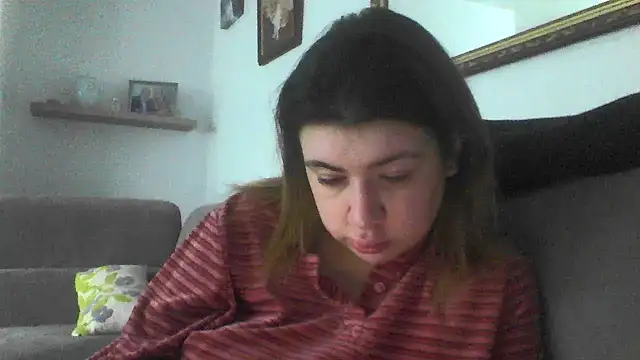 Snapshot of CamilaCherryX chatting on 11-05-25, 03:45 CamilaCherryX online show from 11-05-25, 03:45