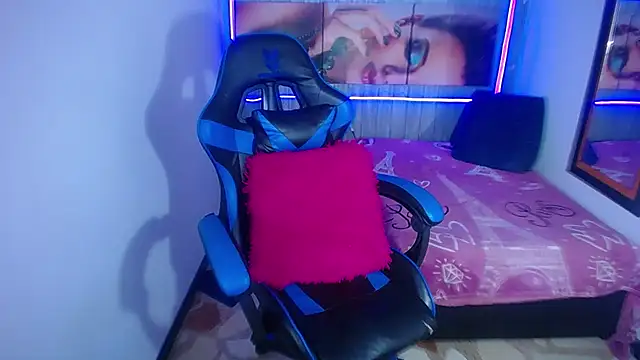 Snapshot of zoe_connor19 chatting on 03-11-25, 09:15 zoe connor19 online show from 03-11-25, 09:15