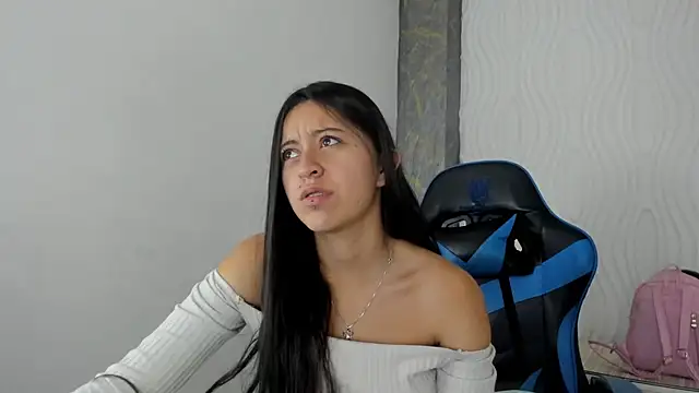 Snapshot of zoe_connor19 chatting on 09-23-25, 08:34 zoe connor19 online show from 09-23-25, 08:34