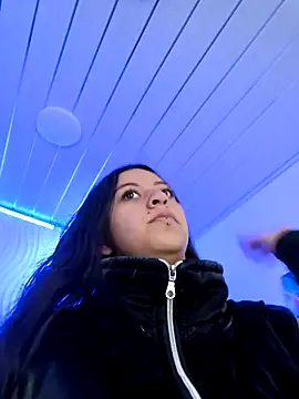 Snapshot of zoe_connor19 chatting on 10-06-25, 08:39 zoe connor19 online show from 10-06-25, 08:39