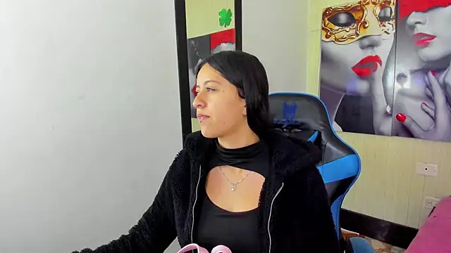 Snapshot of zoe_connor19 chatting on 10-18-25, 07:58 zoe connor19 online show from 10-18-25, 07:58